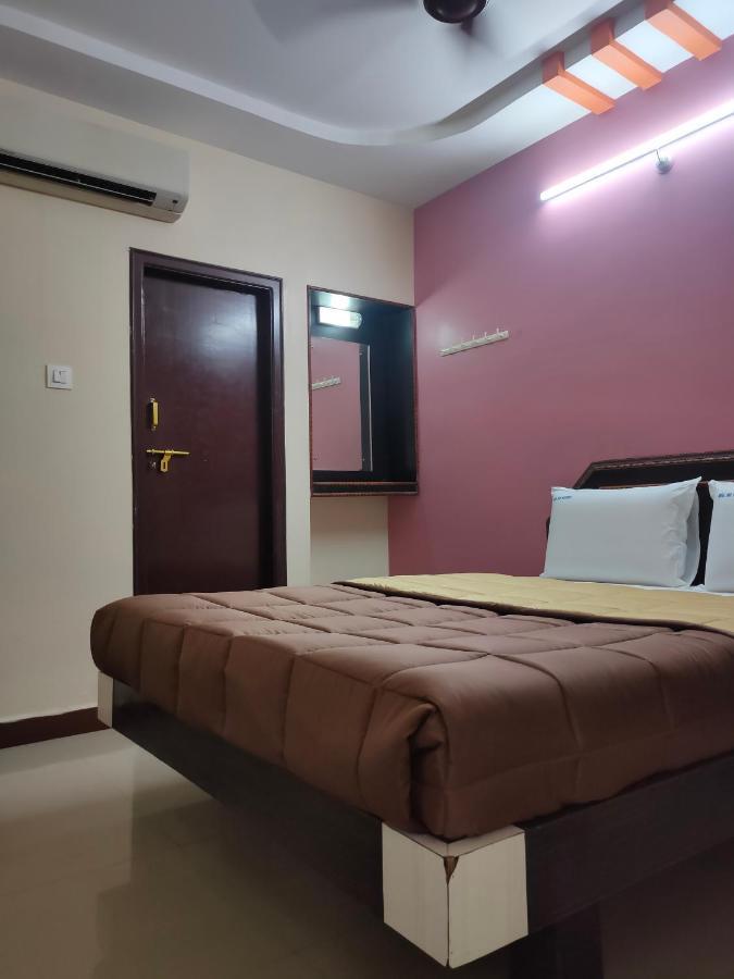 Hotel Dkr Residency Tirupati Zewnętrze zdjęcie