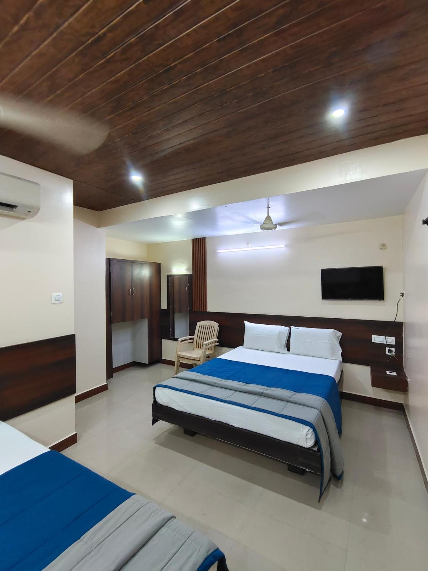Hotel Dkr Residency Tirupati Zewnętrze zdjęcie